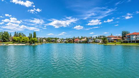 Arbour Lake