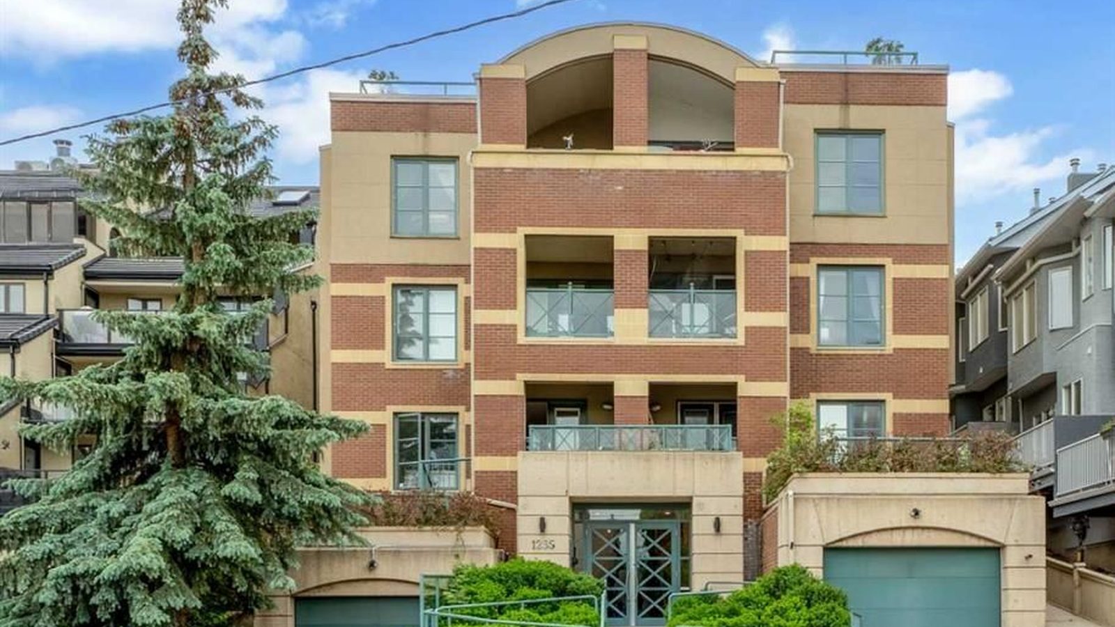 Cameron Court