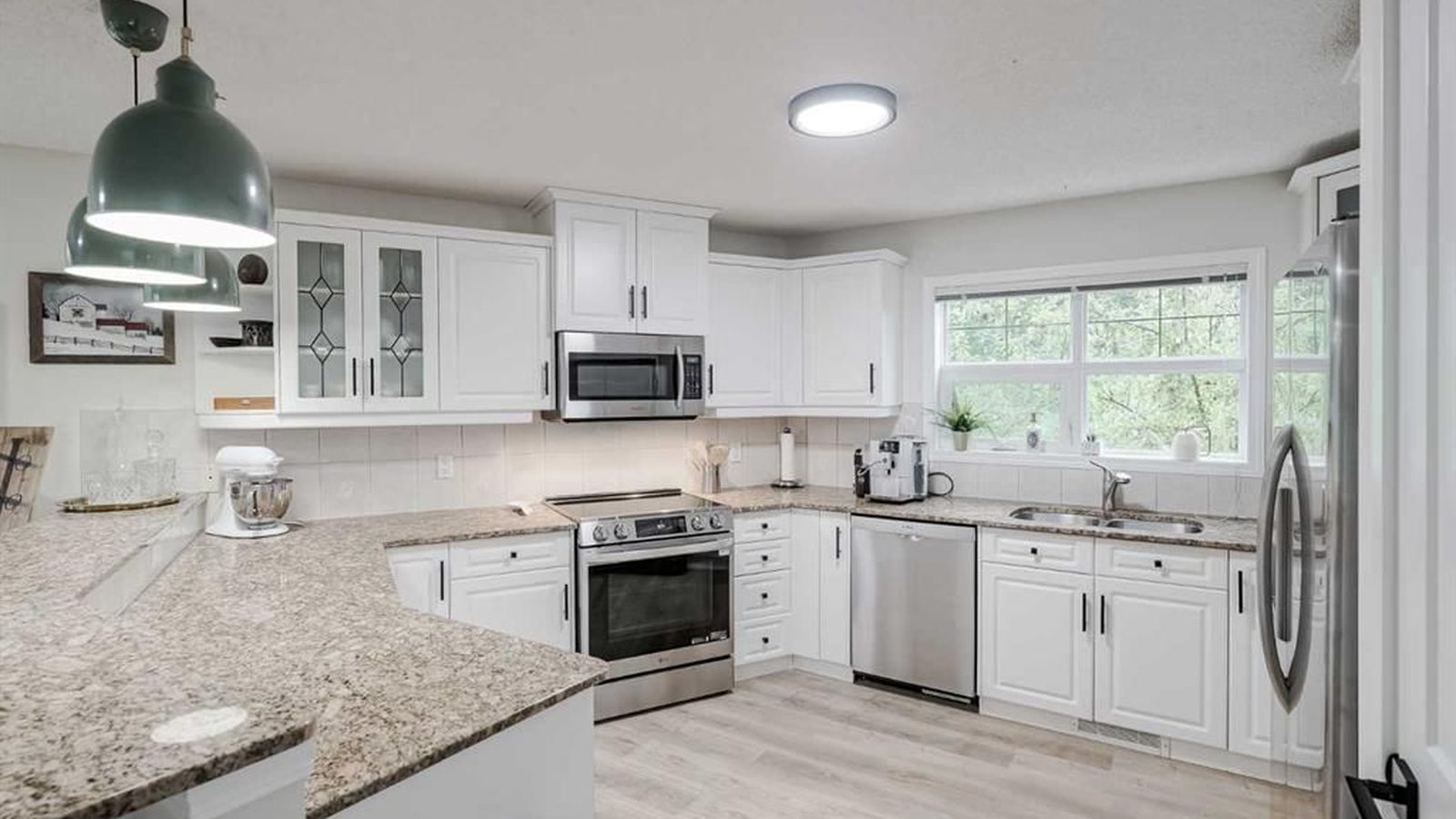 Emerald Ridge Apartment