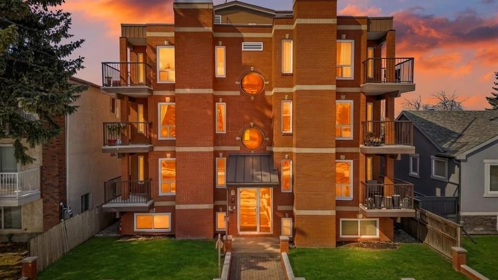 Renfrew Villa