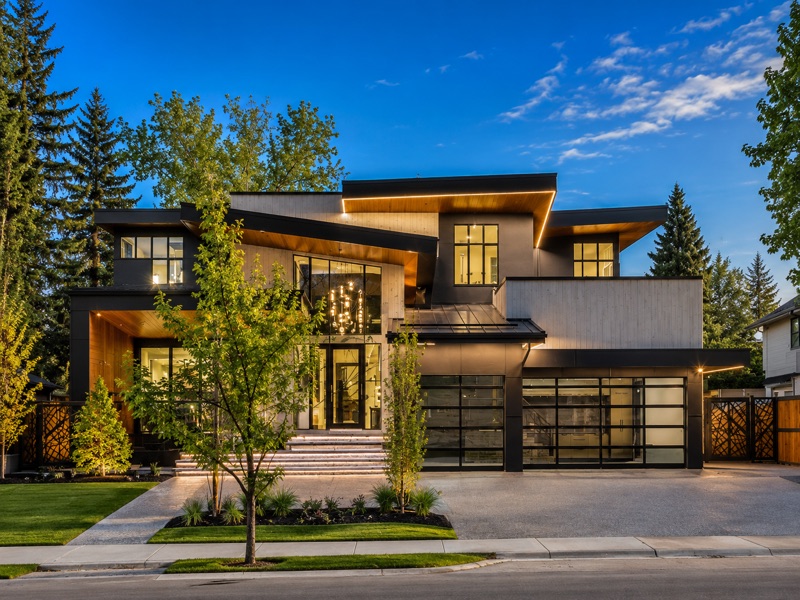 Aspen Woods executive estate homes with mountain views