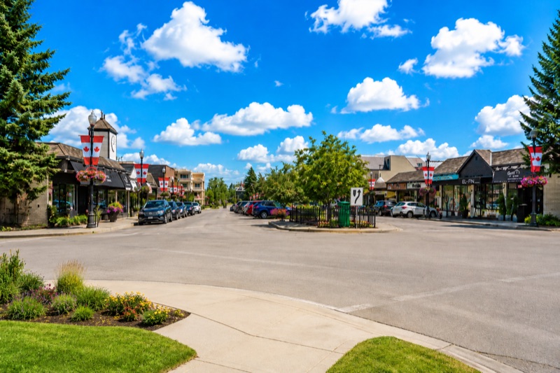 Britannia luxury homes and tree-lined streets