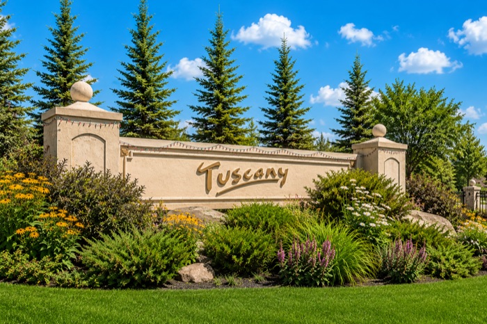 Tuscany homes above Twelve Mile Coulee