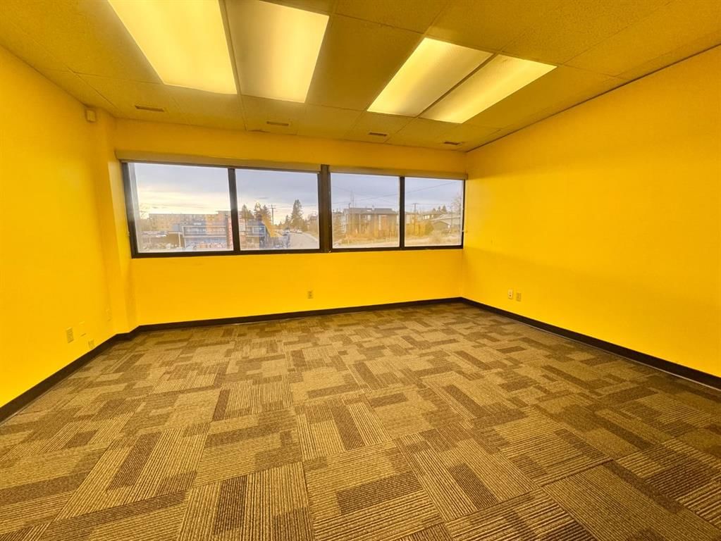 5720 Macleod Trail SW, Calgary — photo 5 of 5