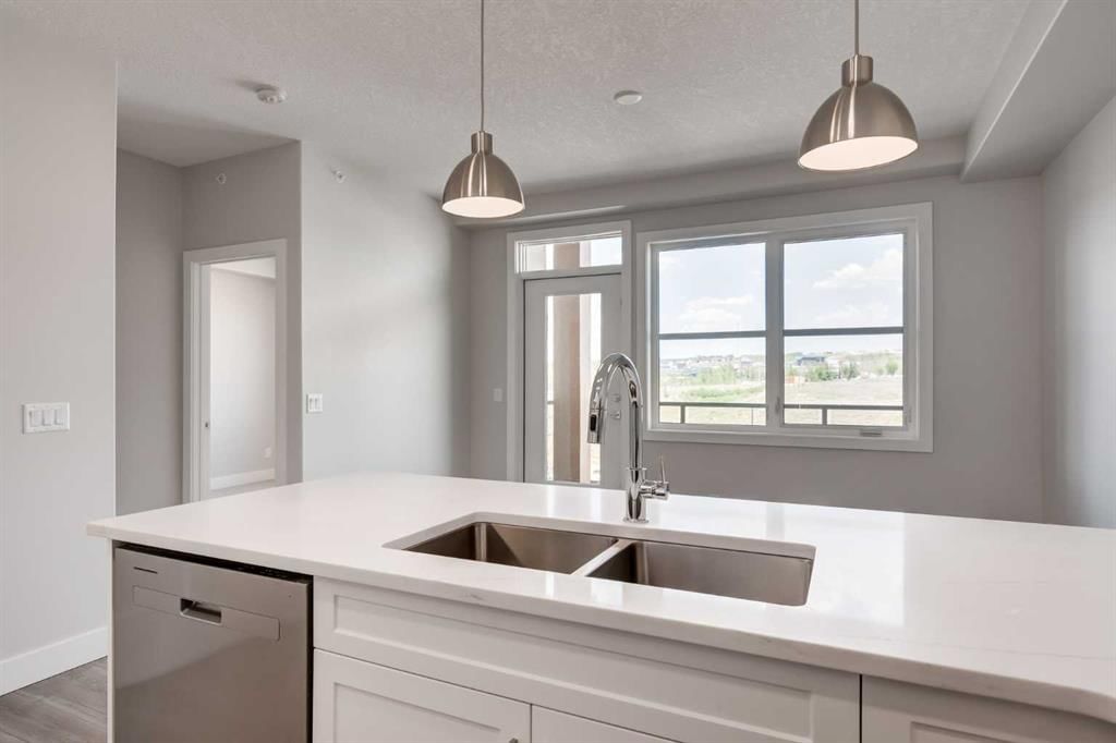 210, 175 Wolf Hollow Crescent SE, Calgary — photo 5 of 11