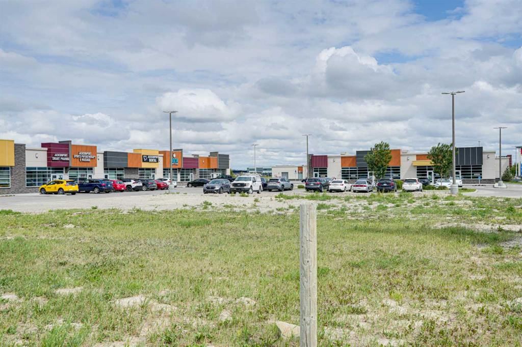 Lot # 5, 3710 104 Avenue NE, Calgary — photo 3 of 3