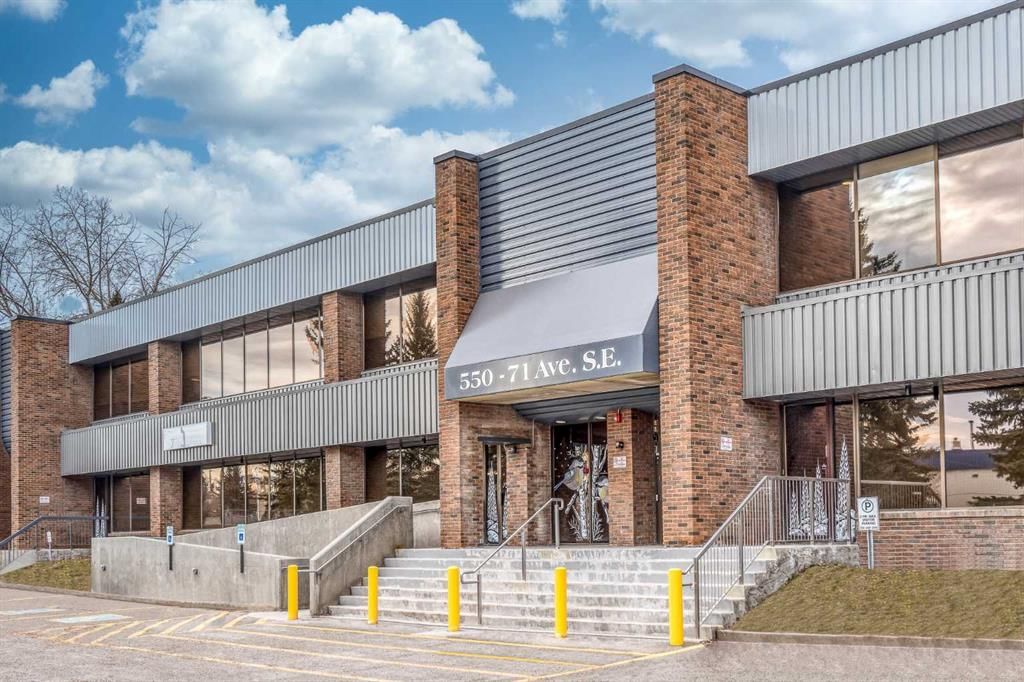 550 71 Avenue SE, Calgary — main listing photo