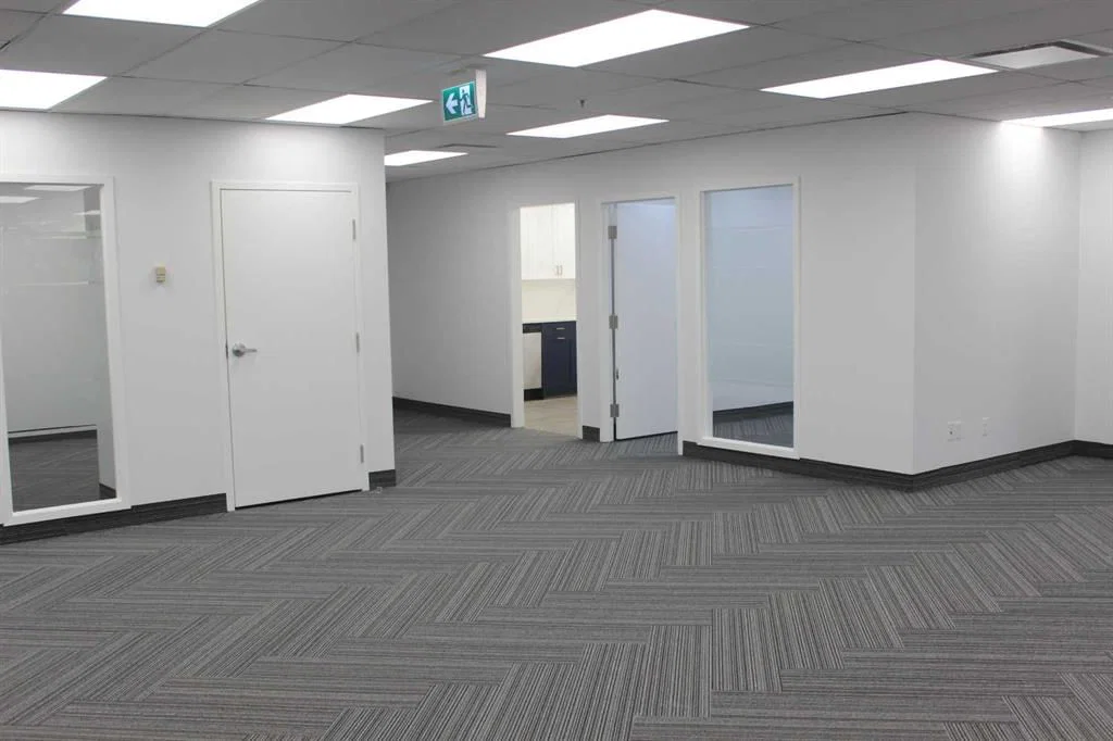 550 71 Avenue SE, Calgary — photo 3 of 14