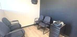 108 & 107, 3208 8 Avenue NE, Calgary — main listing photo