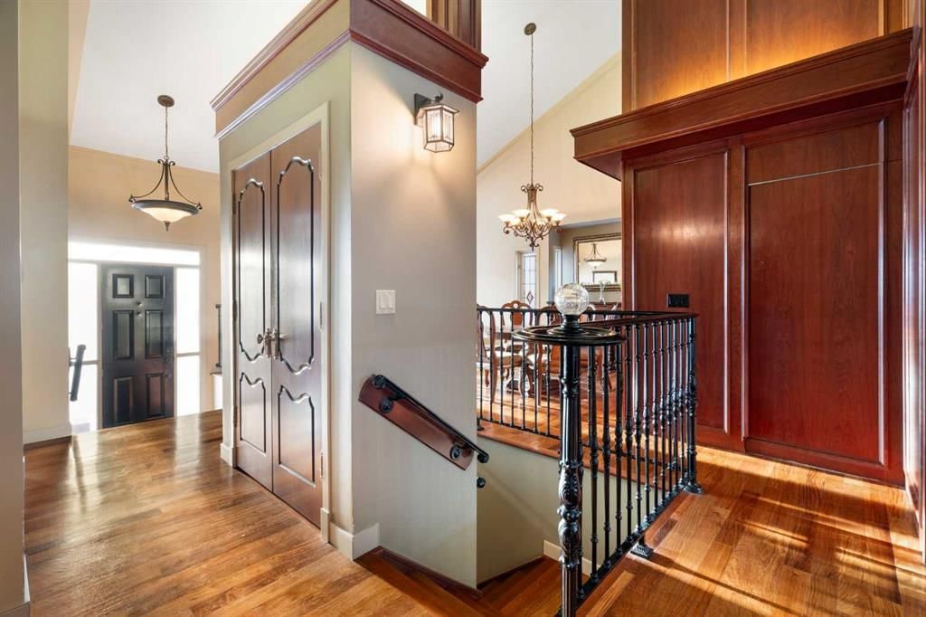 4744 Montalban Drive NW, Calgary — photo 4 of 43