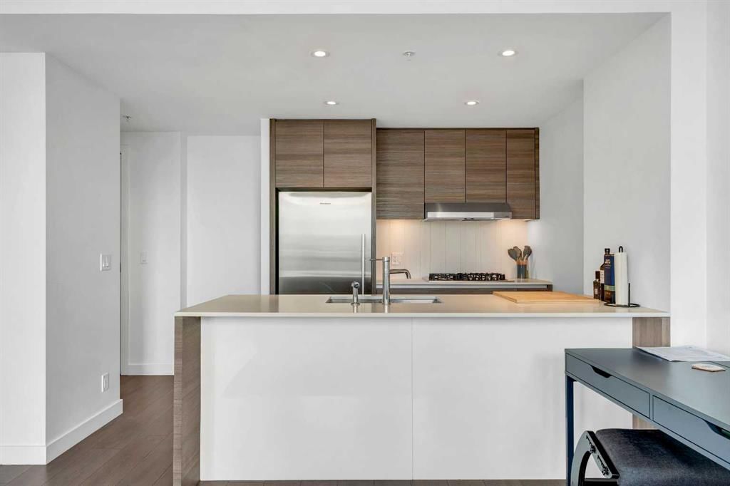 1308, 1501 6 Street SW, Calgary — photo 4 of 16
