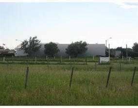 4440 76 Avenue NE, Calgary — main listing photo