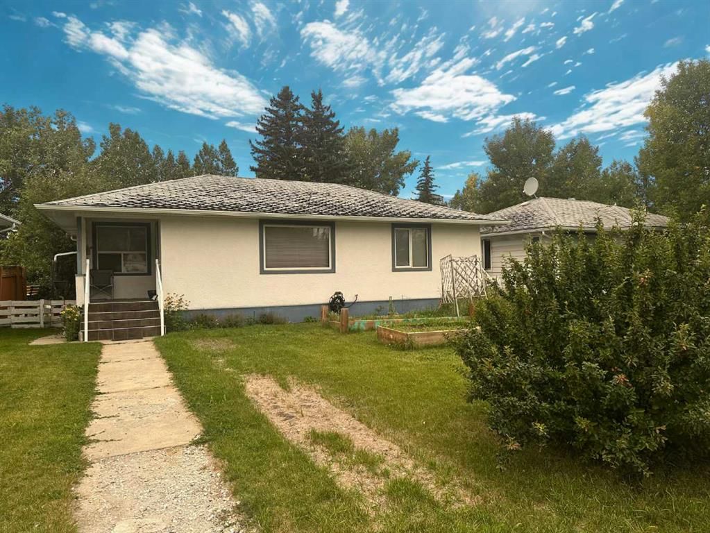 2313 Richmond Road SW, Calgary — main listing photo