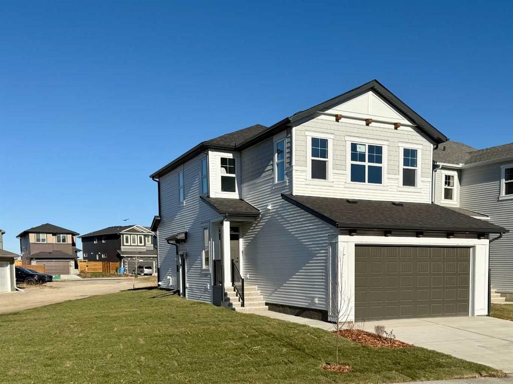 34 Hotchkiss Row SE, Calgary — photo 2 of 45