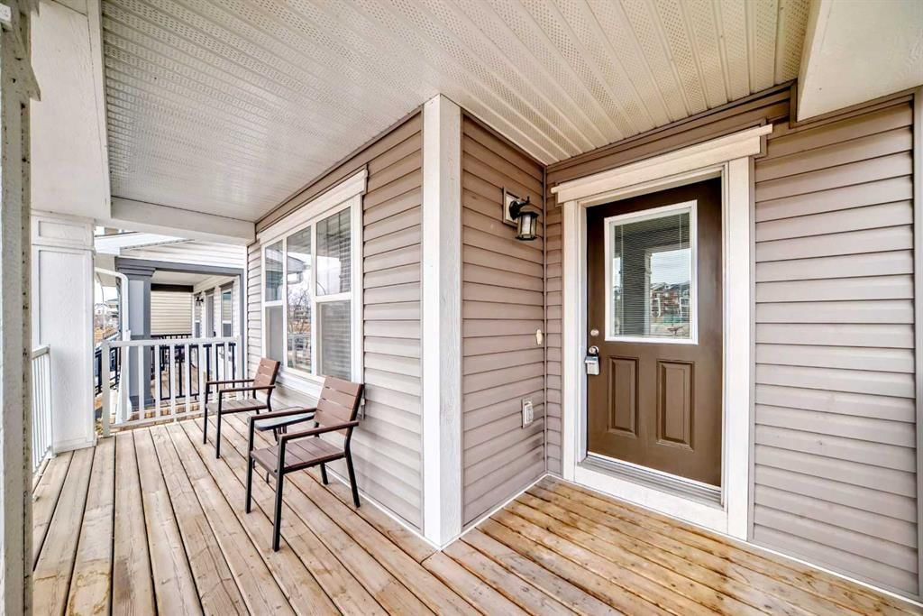 60 Copperpond Park SE, Calgary — photo 3 of 50