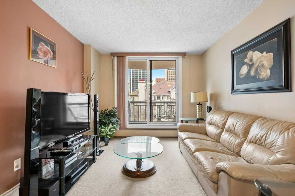 502, 738 3 Avenue SW, Calgary — photo 3 of 31