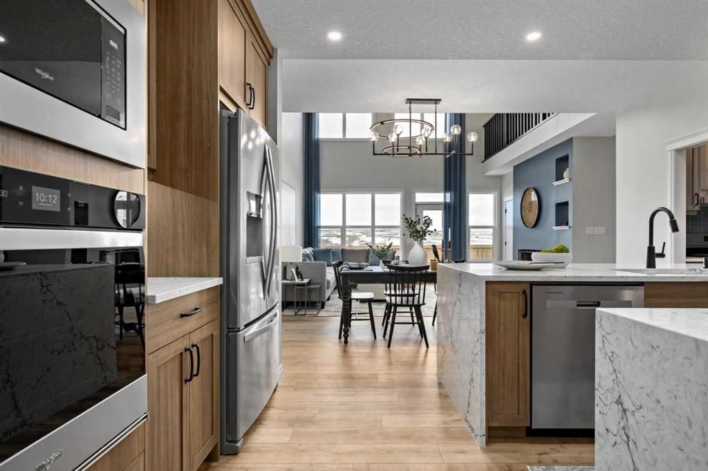 21 Amblefield View NW, Calgary — photo 3 of 14