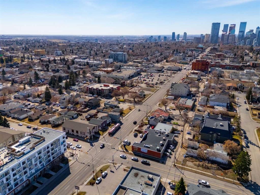2004-2018 Centre Street NE, Calgary — photo 4 of 10
