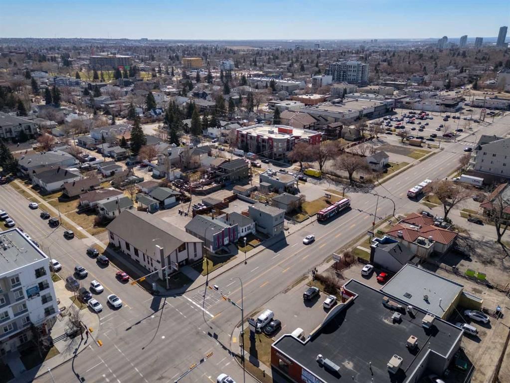 2004-2018 Centre Street NE, Calgary — photo 5 of 10