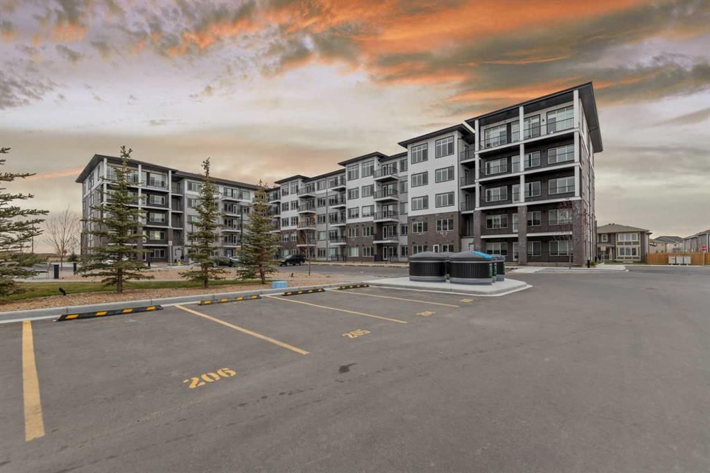 1411, 395 Skyview Parkway NE, Calgary — photo 2 of 12