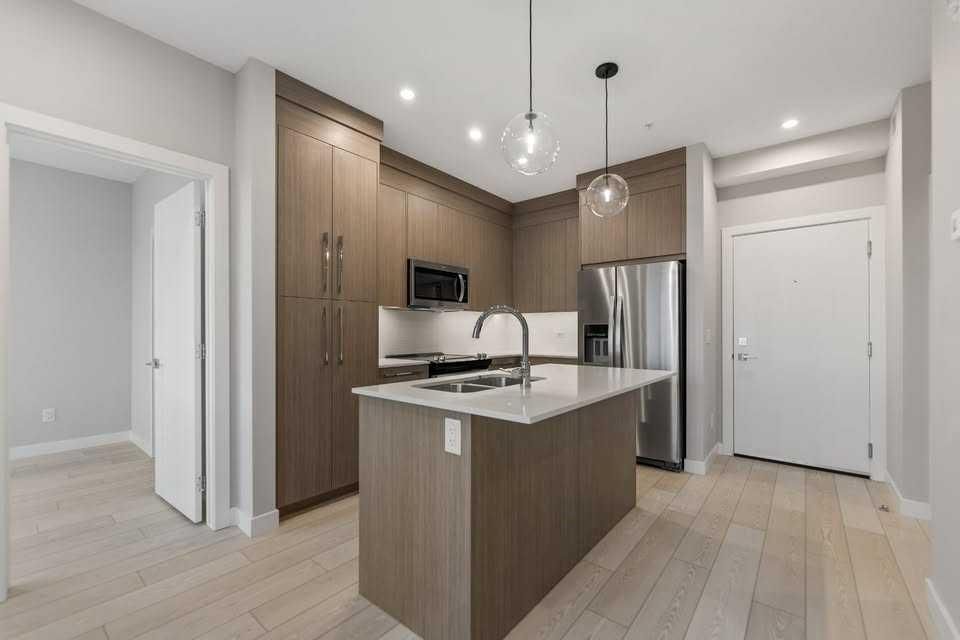 1411, 395 Skyview Parkway NE, Calgary — photo 4 of 12