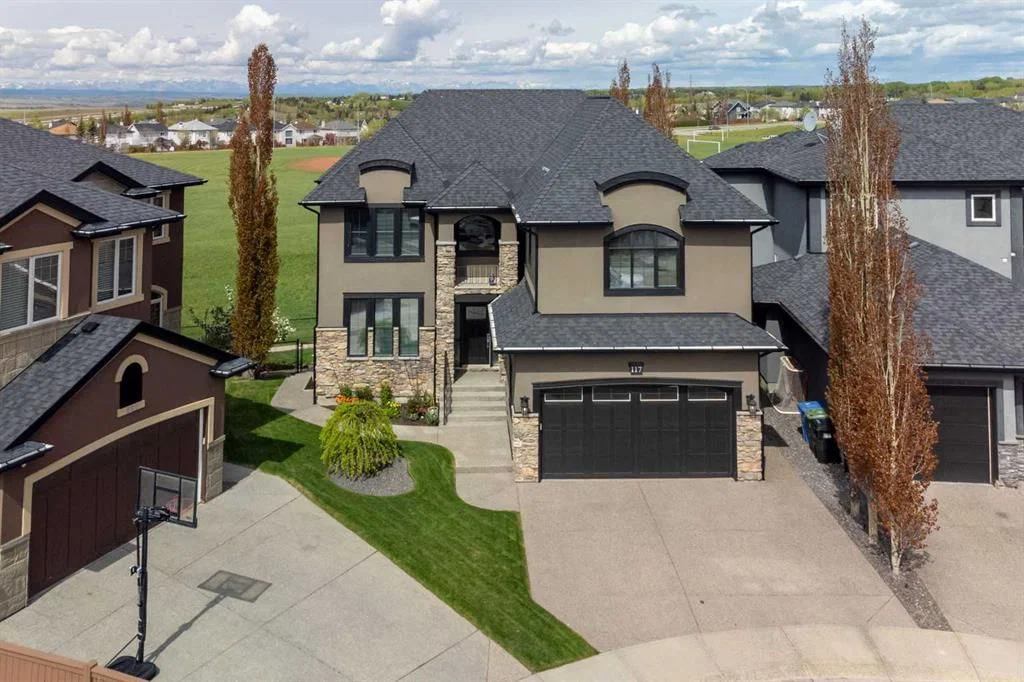 117 Rockcliff Bay NW, Calgary — photo 2 of 48