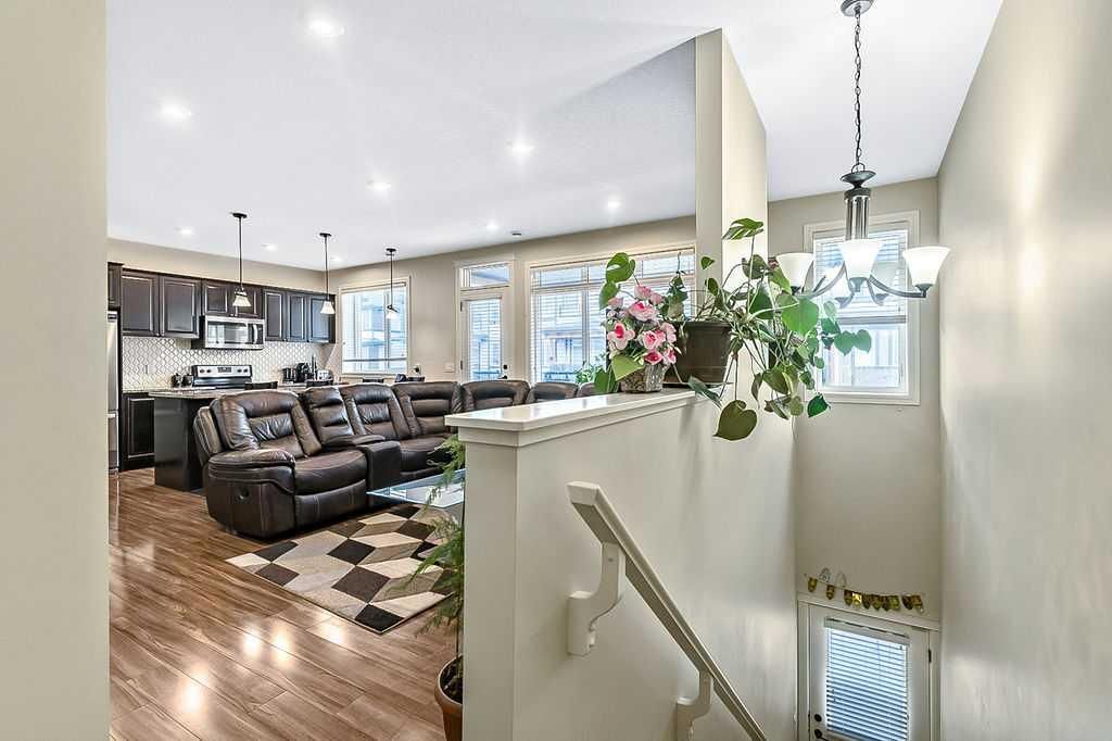 237 Savanna Walk NE, Calgary — photo 3 of 25