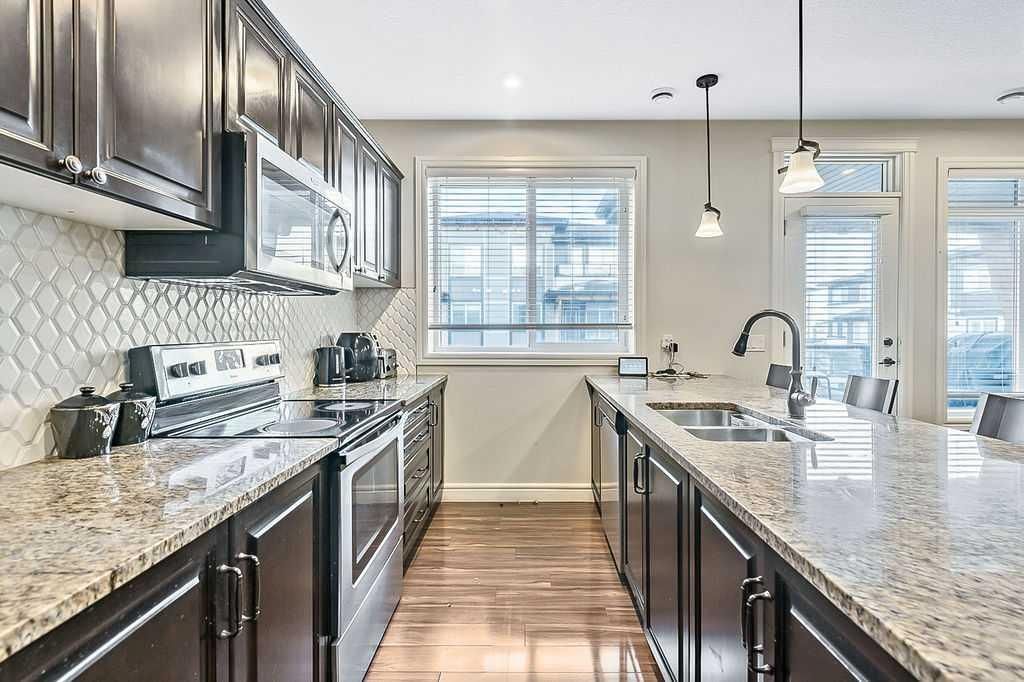 237 Savanna Walk NE, Calgary — photo 5 of 25