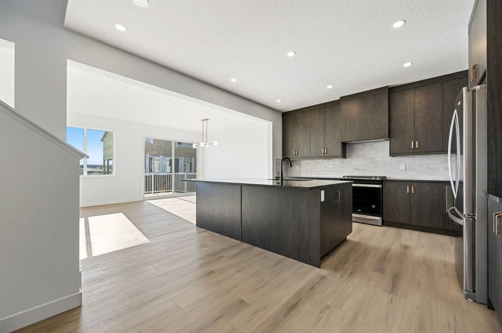 19837 44 Street SE, Calgary — photo 4 of 15