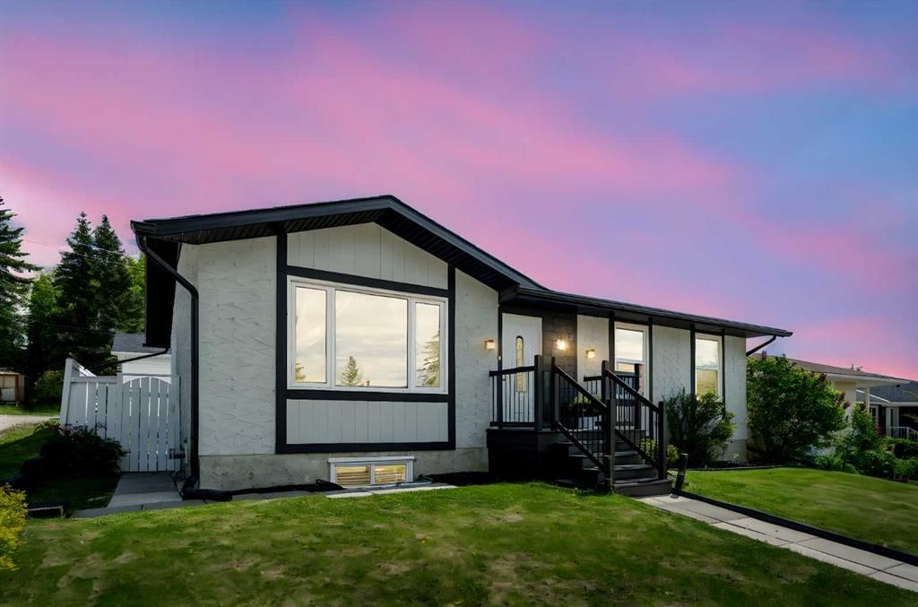316 Queen Alexandra Road SE, Queensland, Calgary
