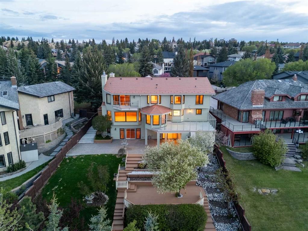 38 Patterson Drive SW, Calgary — photo 5 of 50