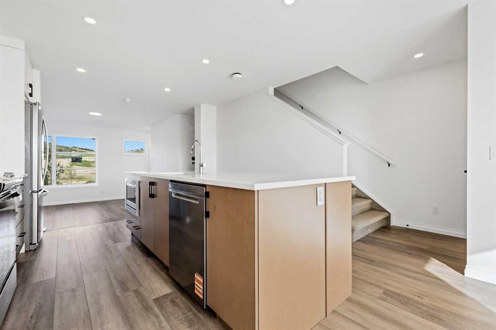 882 Wolf Willow Boulevard SE, Calgary — photo 2 of 16