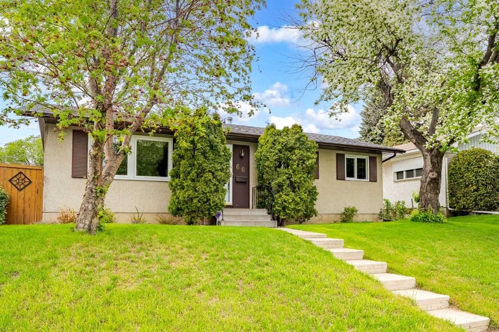 60 Marbrooke Circle NE, Calgary — photo 3 of 39