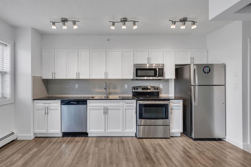 109, 20 Kincora Glen Park NW, Calgary — photo 4 of 15
