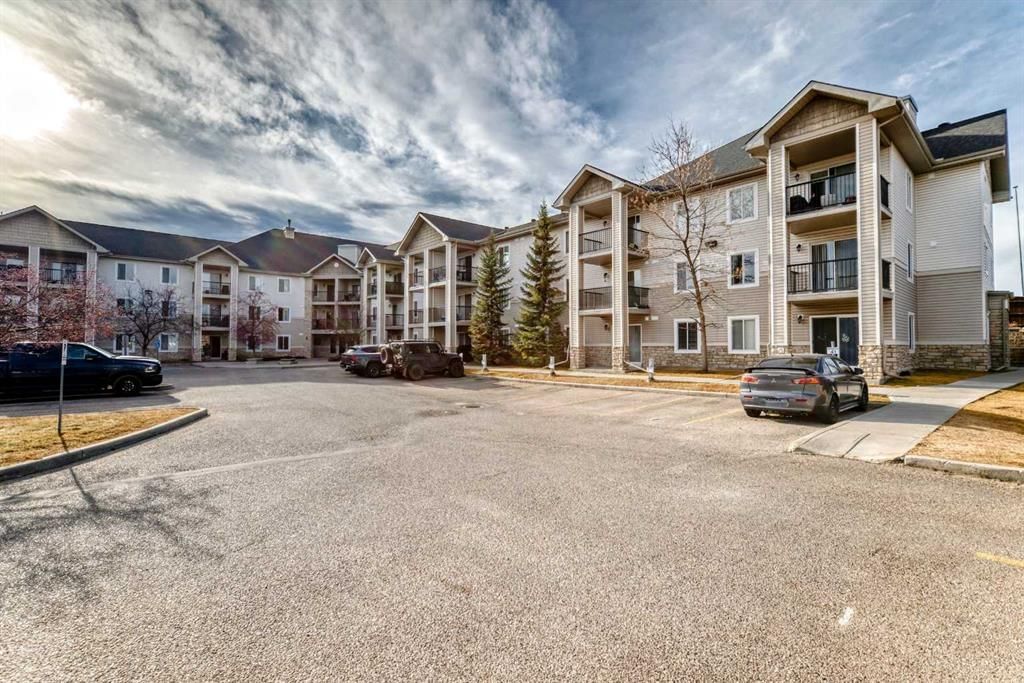 1204, 2395 Eversyde Avenue SW, Calgary — photo 2 of 34