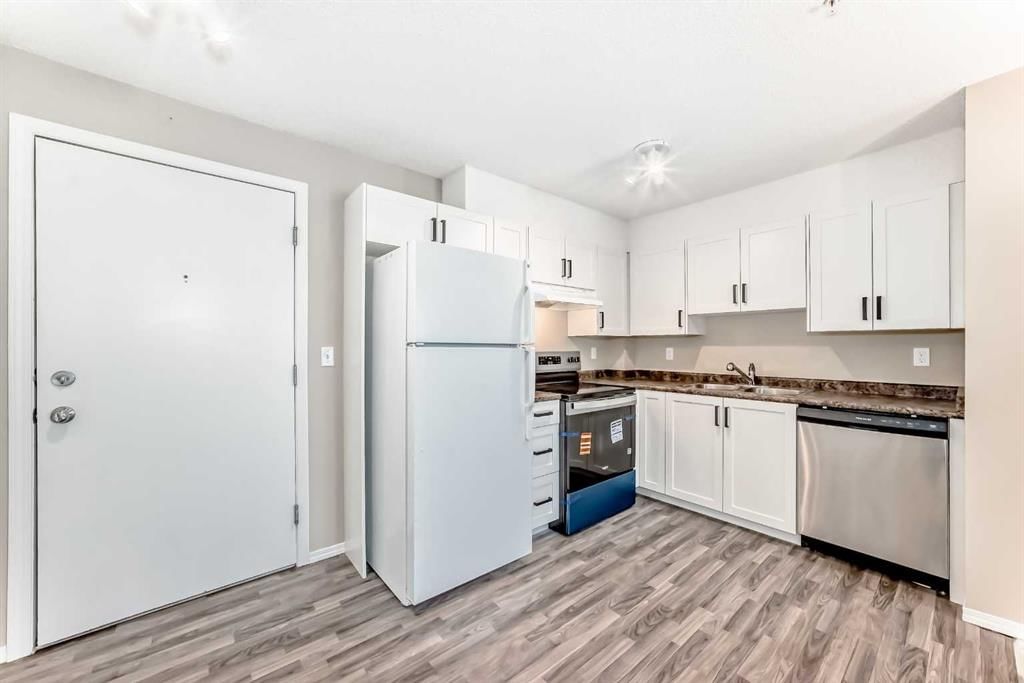 1204, 2395 Eversyde Avenue SW, Calgary — photo 5 of 34