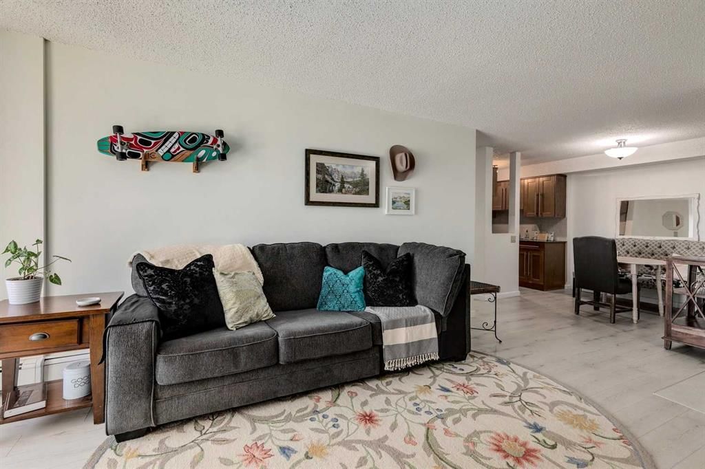 511, 6400 Coach Hill Road SW, Calgary — photo 5 of 24
