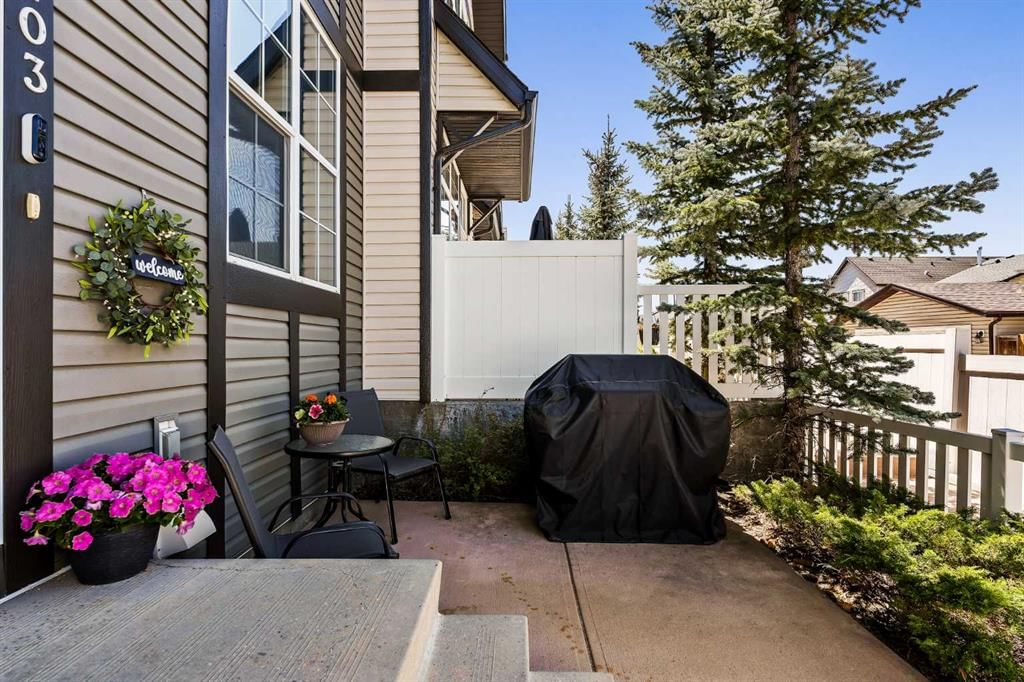 103 New Brighton Villas SE, Calgary — photo 4 of 40
