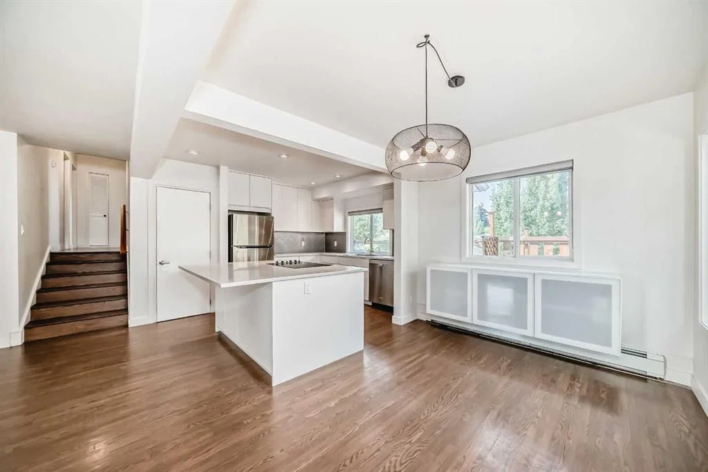 36 Hooke Road SW, Calgary — photo 4 of 29