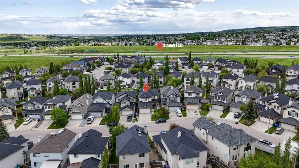 154 Kincora Park NW, Calgary — photo 3 of 45