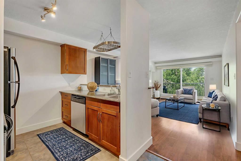 309, 355 5 Avenue NE, Calgary — photo 5 of 17