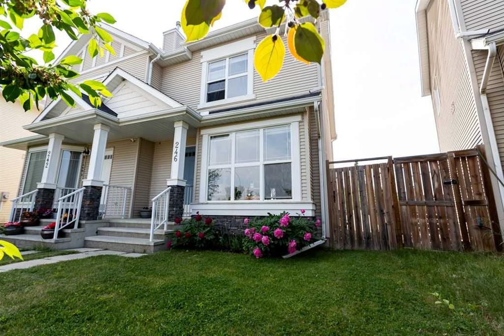 246 Cramond Court SE, Calgary — photo 2 of 22