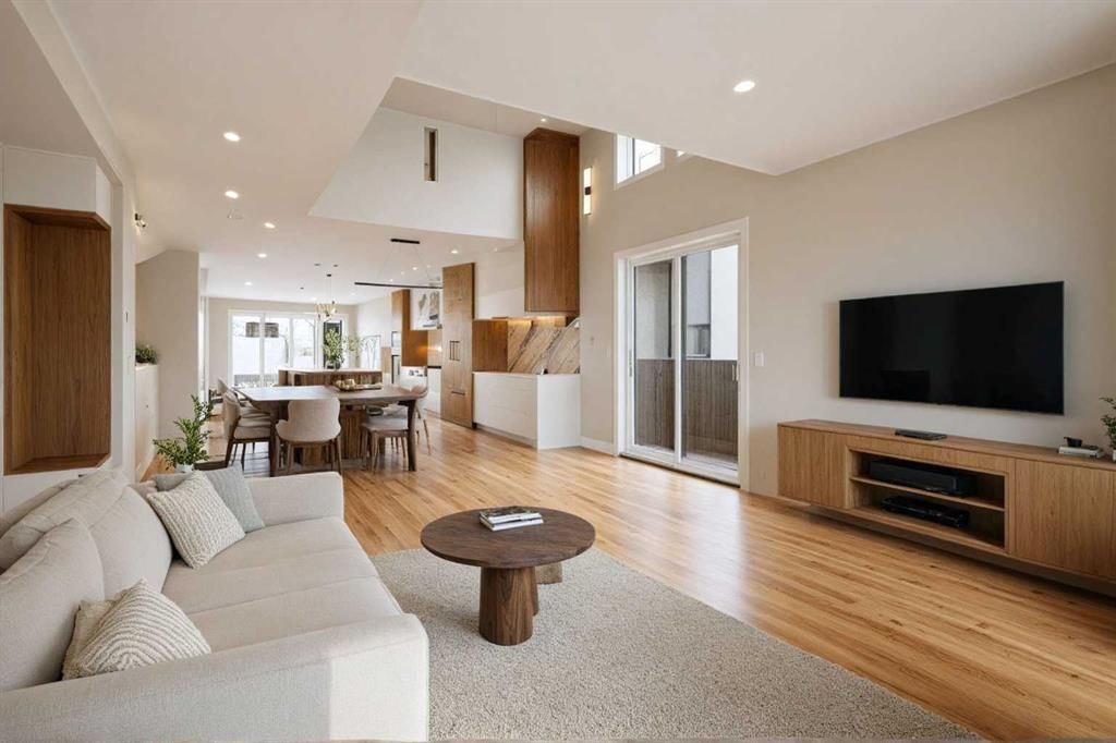 1725 23 Avenue NW, Calgary — photo 5 of 50