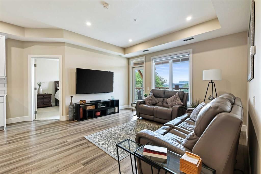 2347, 2330 Fish Creek Boulevard SW, Calgary — photo 3 of 50