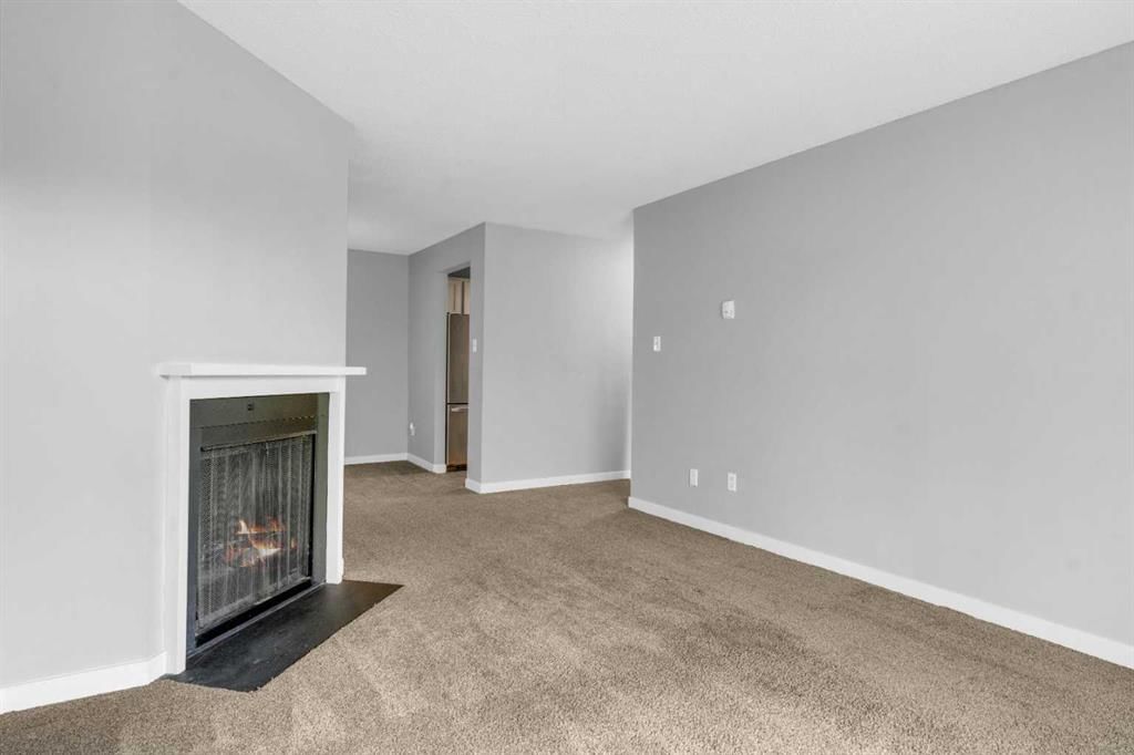 9203, 315 Southampton Drive SW, Calgary — photo 5 of 37