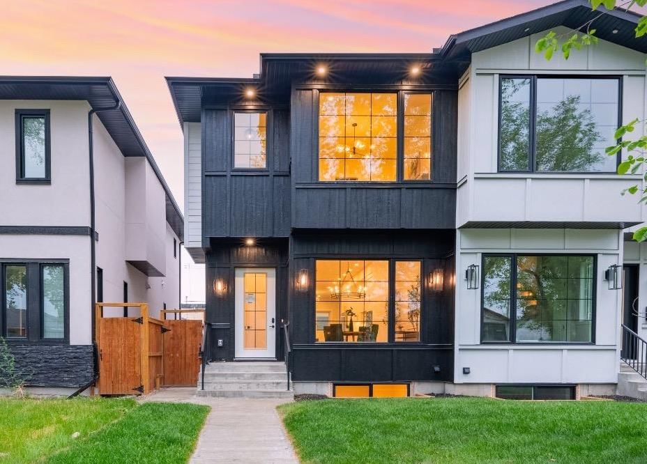 2522 4 Avenue NW, Calgary — main listing photo