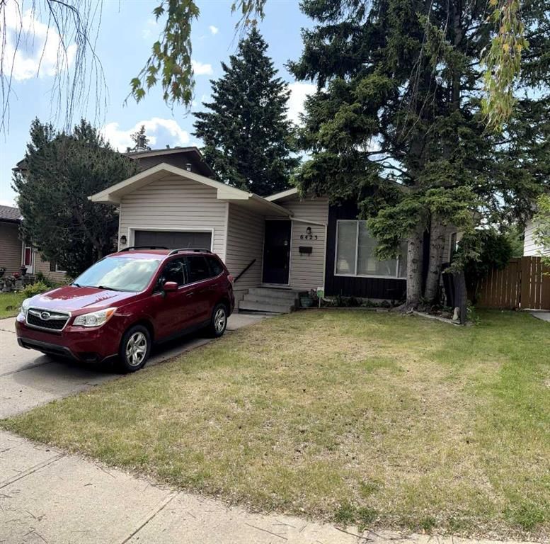 6423 28 Avenue NE, Calgary — photo 3 of 13