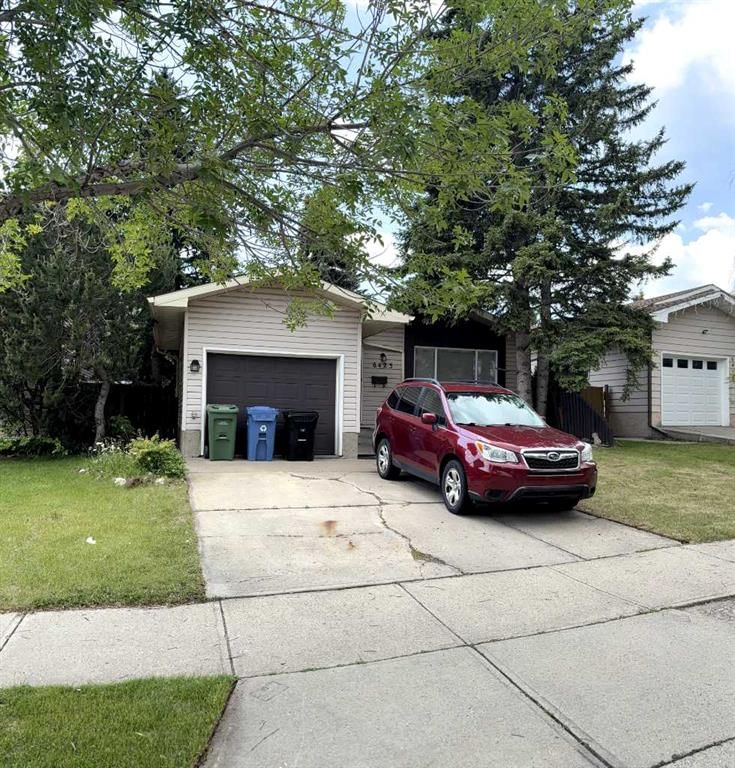 6423 28 Avenue NE, Calgary — photo 5 of 13