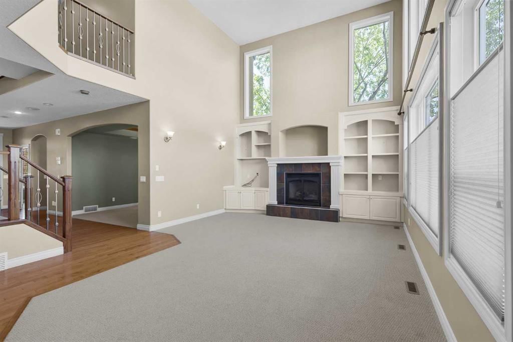 86 Springborough Green SW, Calgary — photo 4 of 43