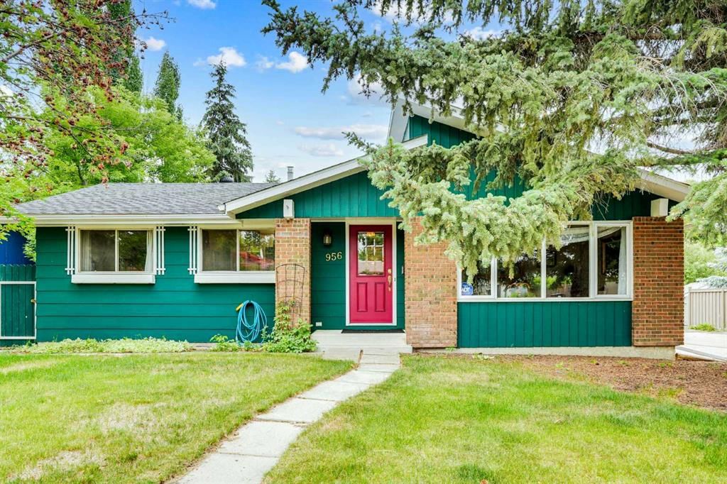 956 Parkvalley Way SE, Calgary — main listing photo